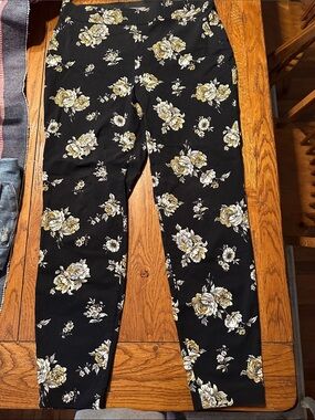 Maurice’s Black Floral Print Slim Pants